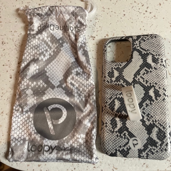 Loopy phone case